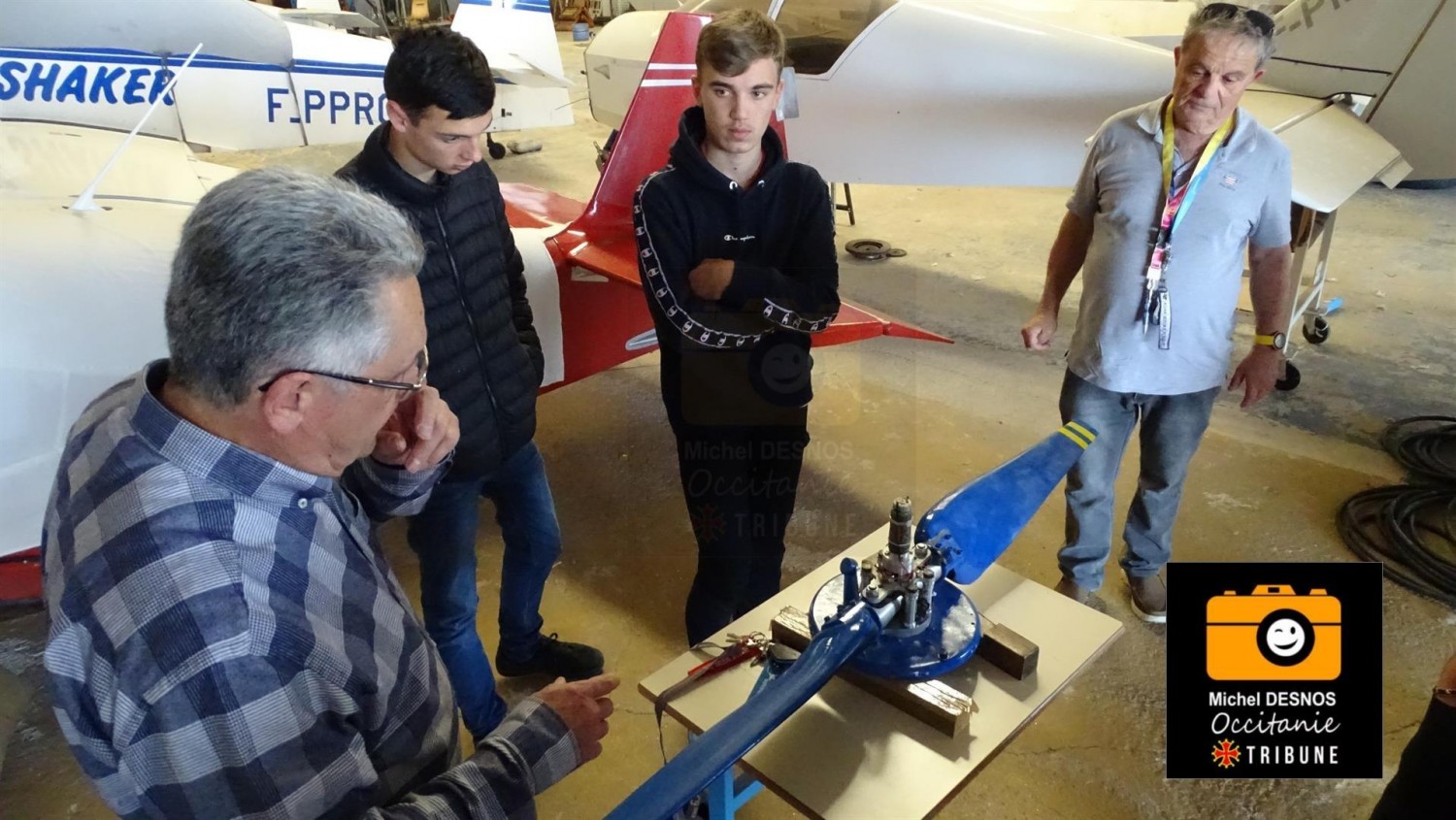 Agde - BEZIERS - AGDE - 12 élèves du Lycée Loubatières suivent les cours de brevet d'initiation aéronautiques ( BIA)