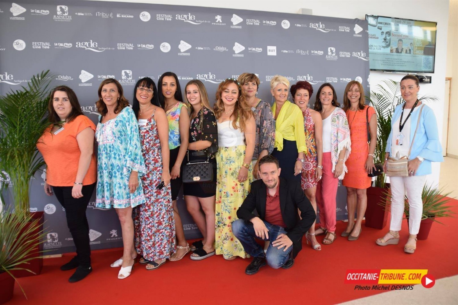 Cap d'Agde - CAP D'AGDE - HERAULT DU CINEMA ( 2 ) - Entre Hôtesses et Artistes ..par Michel DESNOS