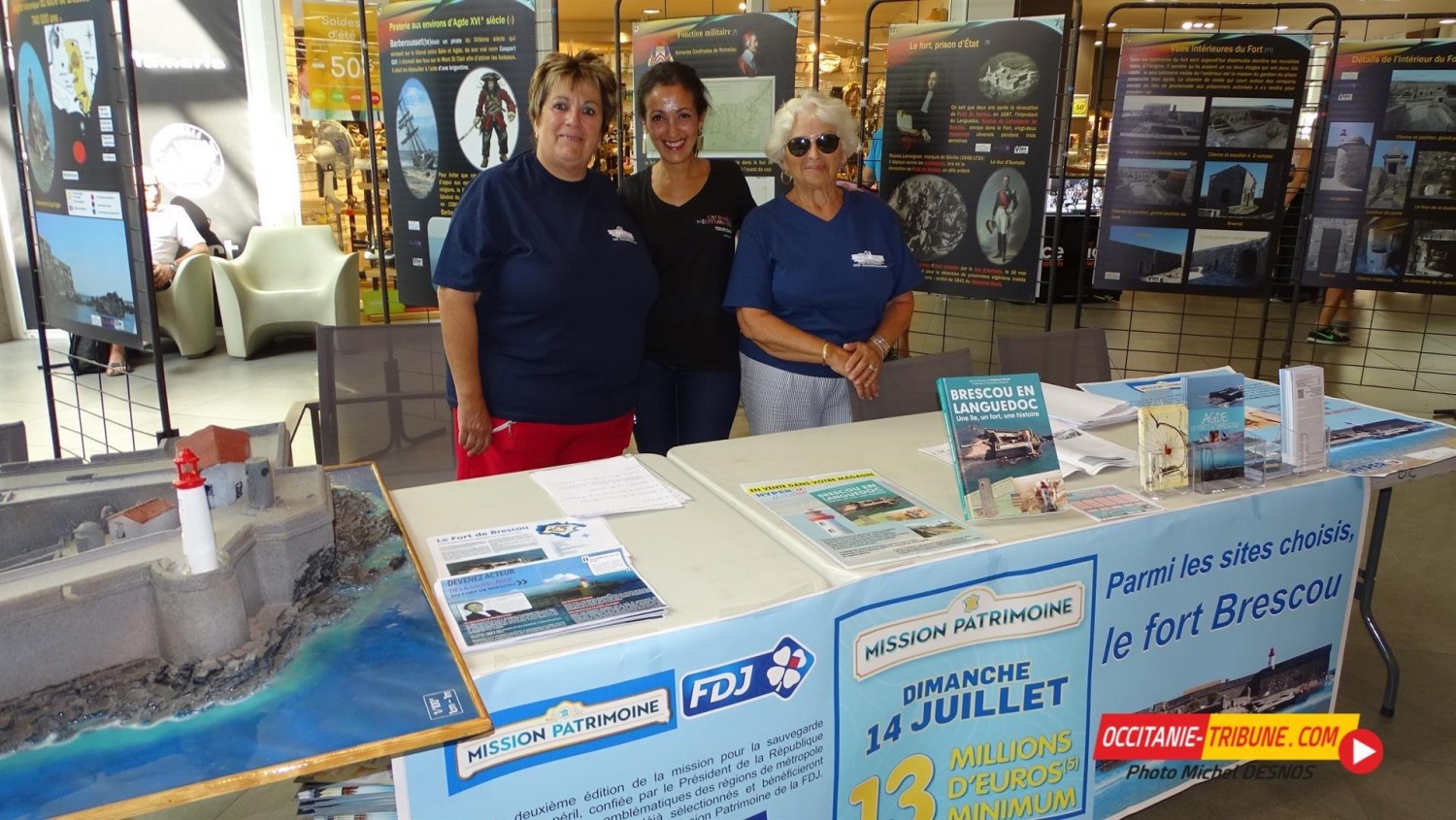 Agde - AGDE ( 34 ) - La sauvegarde de FORT BRESCOU mis à l''honneur au coeur du Centre Commercial HYPER U