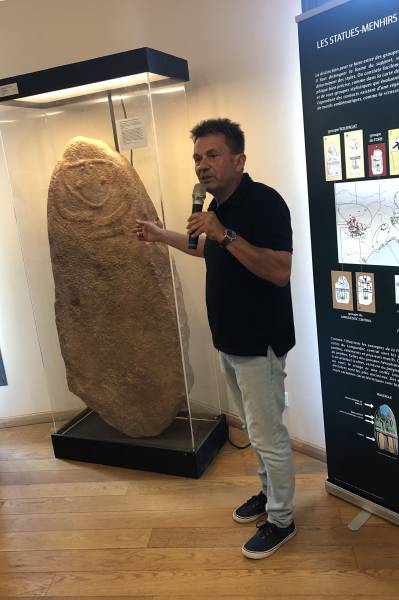 Agde - Retour en images sur le vernissage de l'exposition « des pierres qui nous font signe »