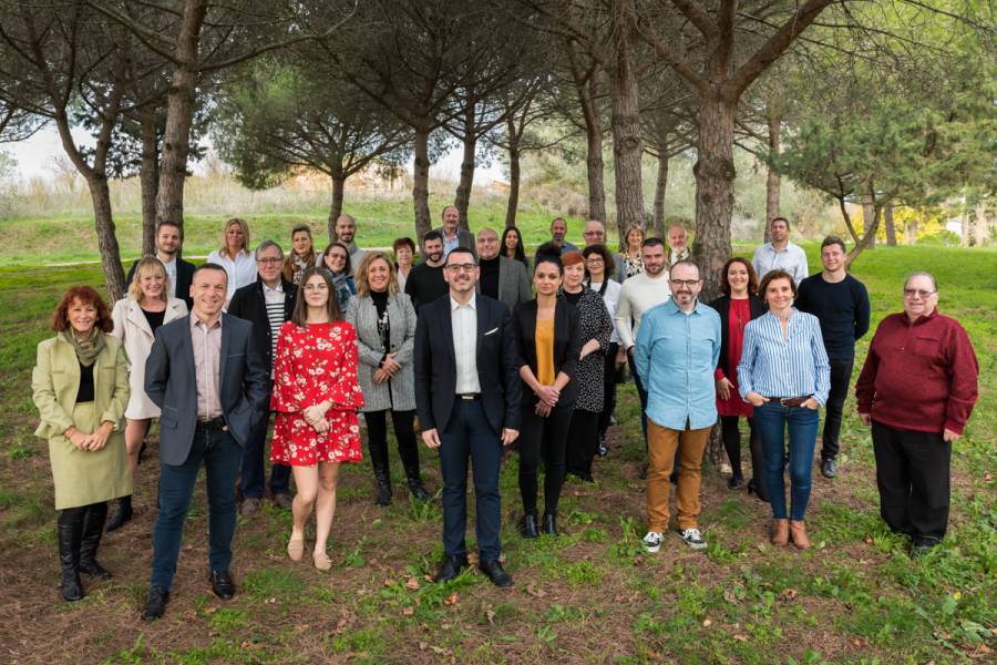 Bessan - Génération Bessan dévoile sa photo de groupe et invite à une réunion publique le 21 février prochain