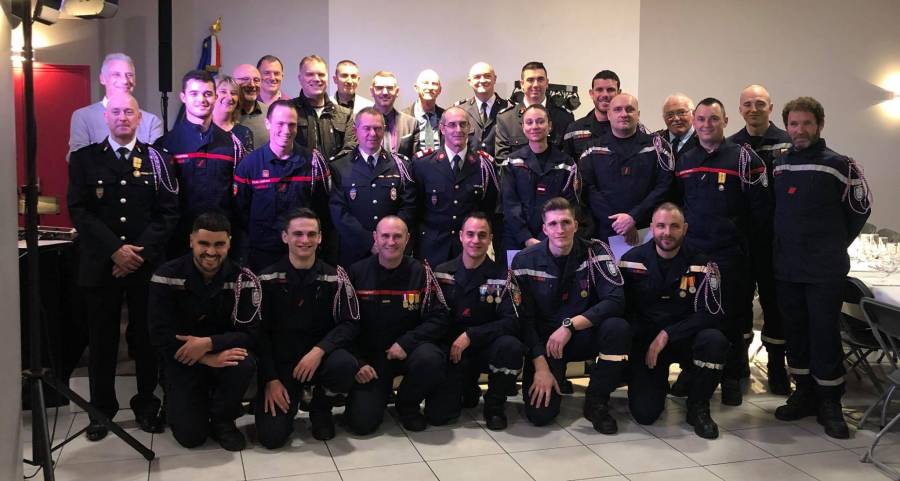Bessan - La Sainte-Barbe fêtée par les sapeurs-pompiers volontaires de Bessan au cours d'une cérémonie de remise de distinctions