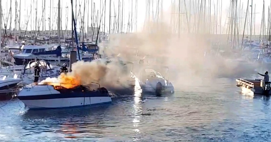 Hérault - Un bateau en feu à Palavas-Les-Flots : des images impressionnantes !