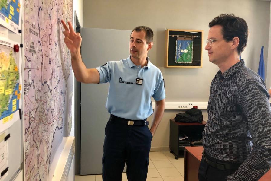 Hérault - Armand Rivière, Maire de Pézenas, continue les visites de terrain.