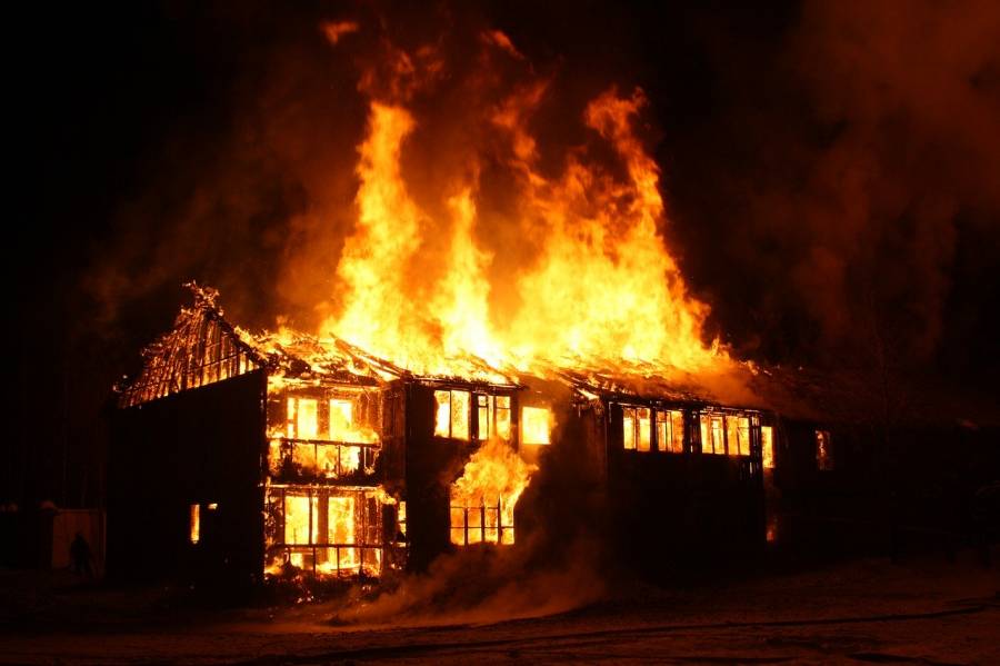 Hérault - Face aux flammes et aux fumées, vous pouvez agir et adopter les bons réflexes !