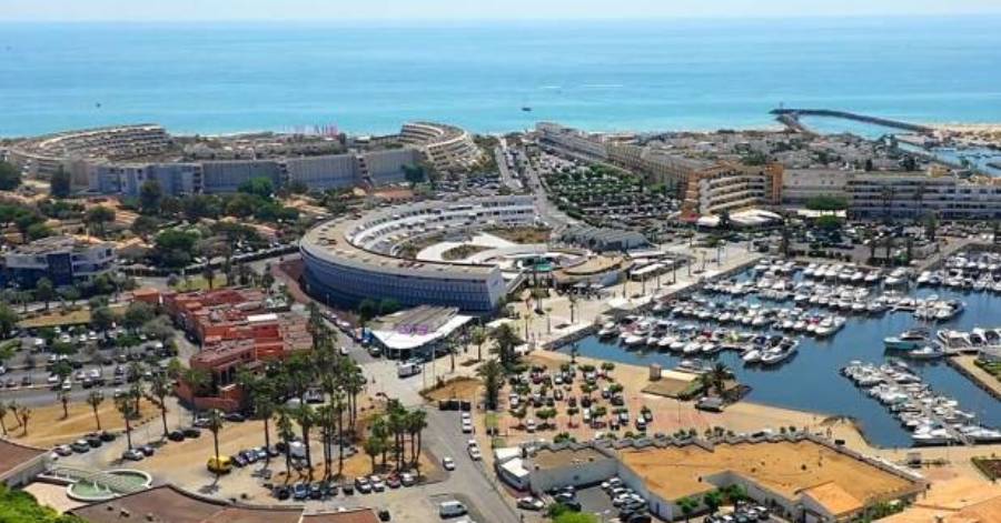 Cap d'Agde - Tous les résidents du village naturiste sont invités à se faire dépister avant de partir !