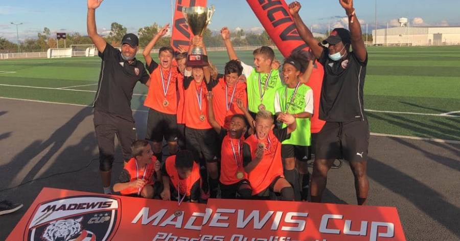 Football - Agde - Les jeunes du RCOA remportent la Madewis Cup !