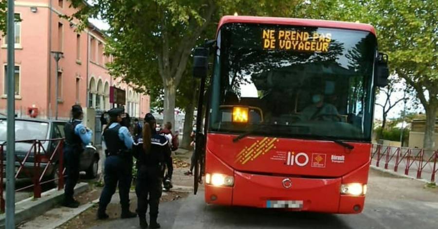 Pézenas - Respect du port du masque dans les bus scolaires : Bravo aux élèves !