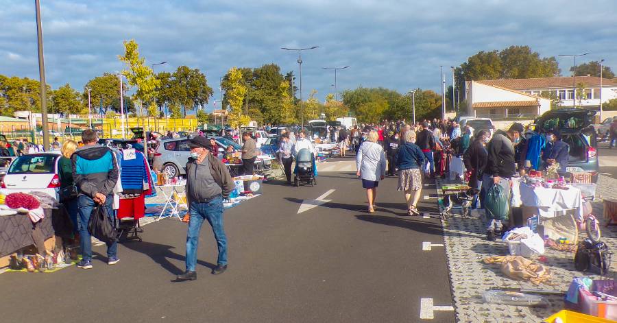 Vias - Vif succès pour le vide-greniers d'automne !