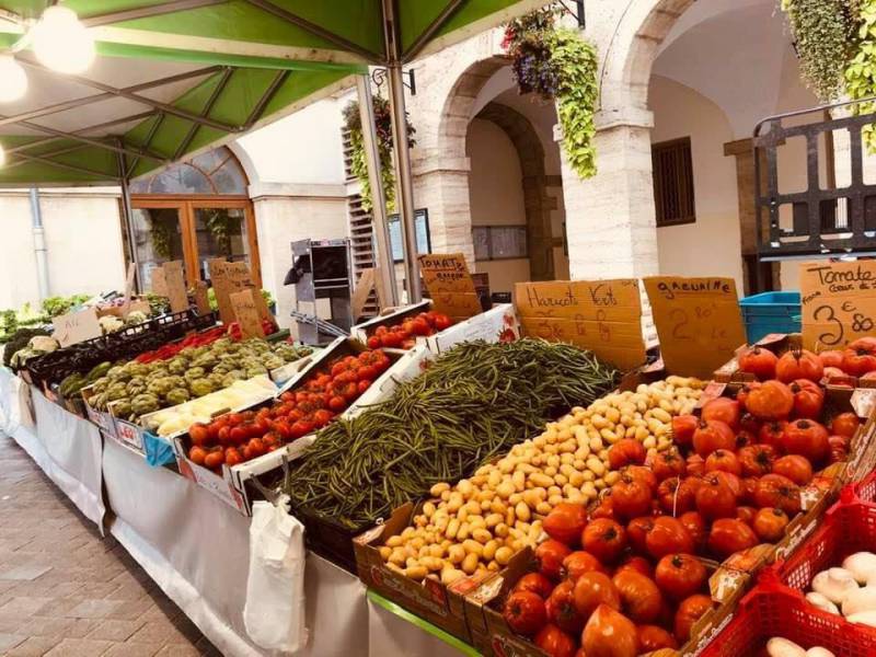 Bessan - Les marchés entièrement alimentaires reprennent le rythme du confinement