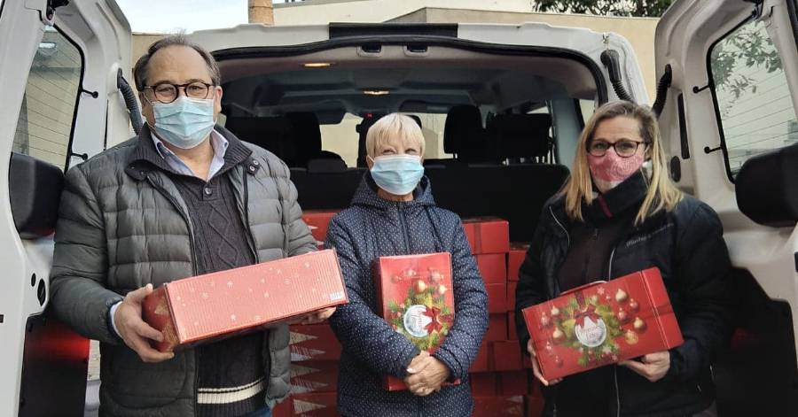 Agde - La distribution des traditionnels colis de Noël aux ainés a débuté !