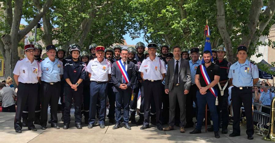 Bessan - Les bessanais invités à être solidaires avec les pompiers : à vos étrennes pour le calendrier !