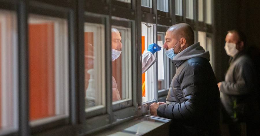 Hérault - Un afflux de patients désireux de se faire tester avant les fêtes