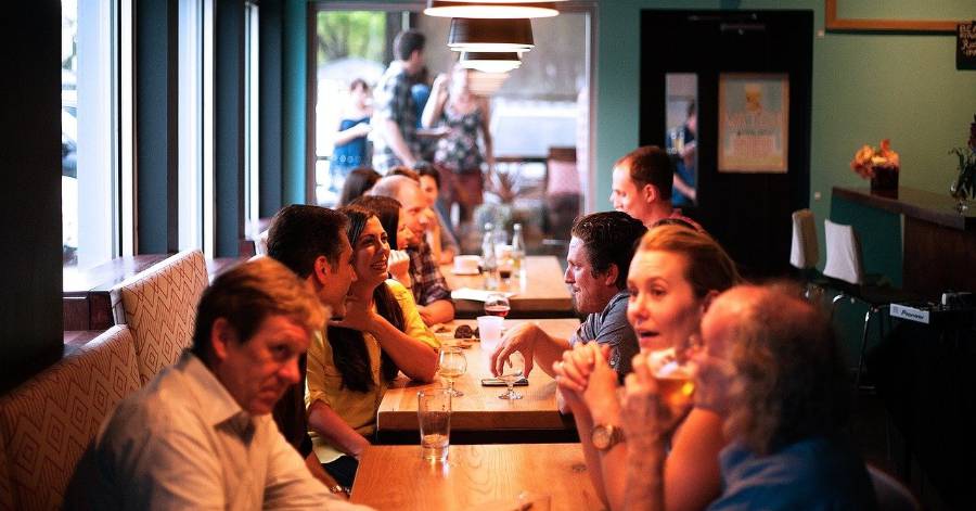 France - Un coup dur pour les restaurants et les bars.