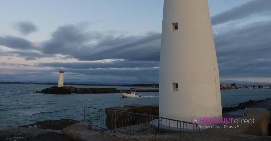 Grau d'Agde - Fermeture du bout de la jetée du Grau d'Agde.