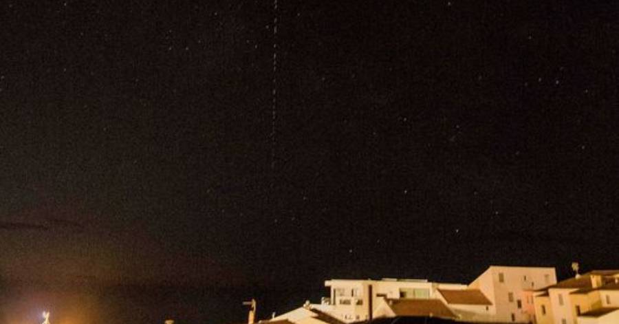 Cap d'Agde - Un train de satellites impressionnant ce matin dans le ciel
