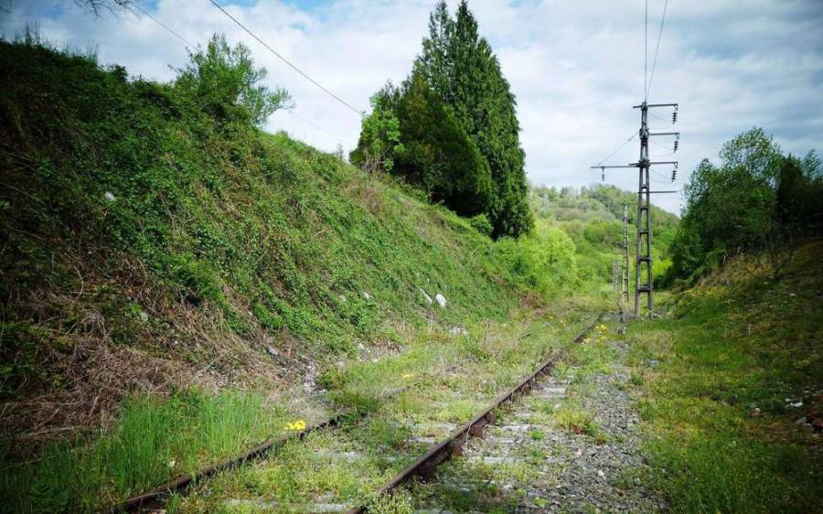 Bessan - Vers une voie verte sur l'ancienne voie ferrée qui traverse Bessan ?