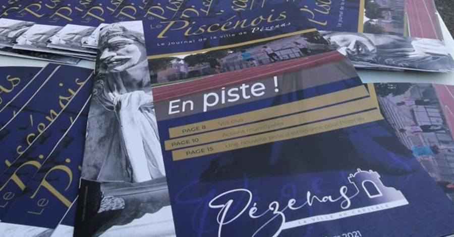 Pézenas - Les élu.e.s distribuent le journal municipal sur le marché !