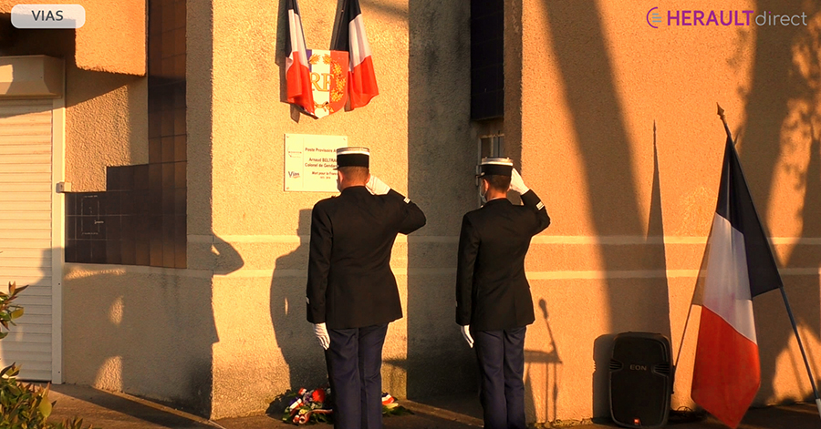 Vias - Un hommage aux victimes du terrorisme ainsi qu'au Colonel Arnaud Beltrame.