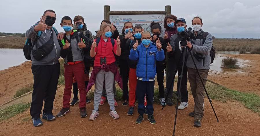 Portiragnes - Les jeunes de l'Institut Médico Éducatif d'Agde en balade à la Maïre