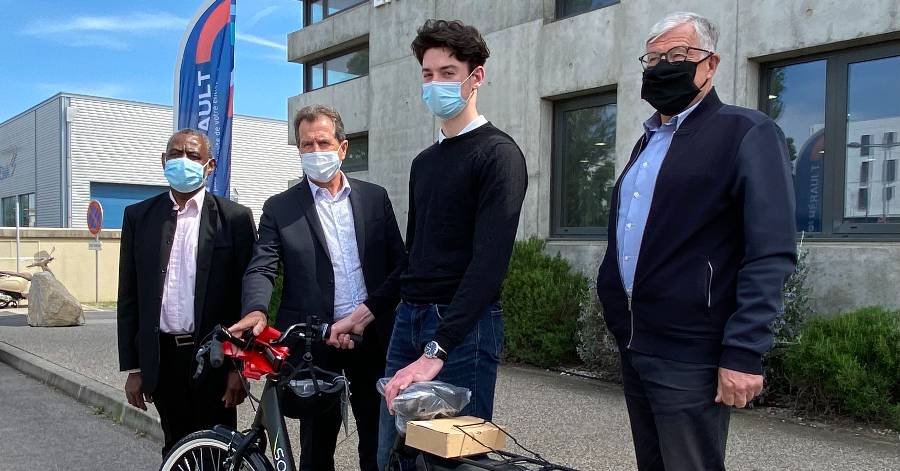 Hérault - Quand économie rime avec solidarité : Quentin, étudiant et livreur, reprend son activité !