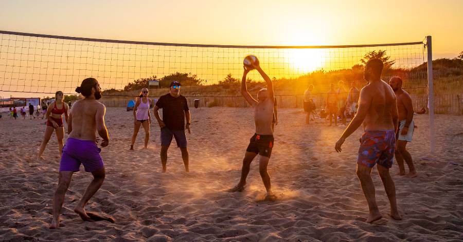 Vias - Vif succès pour le tournoi de beach-volley sur la Plage de Farinette