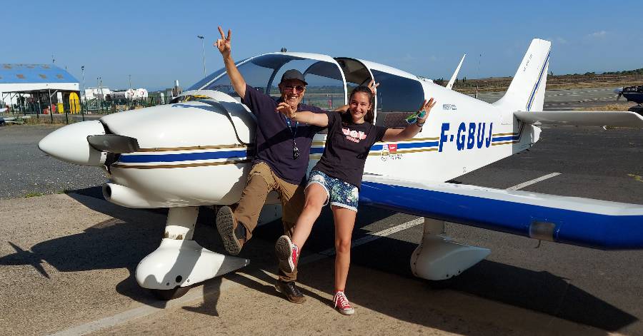 Agde - Lenaïg vient d'avoir tout juste 16 ans et pilote un avion !