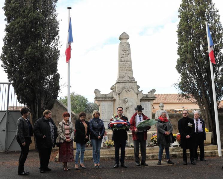 Bessan - Une première gerbe de Toussaint avant la commémoration du 11-Novembre