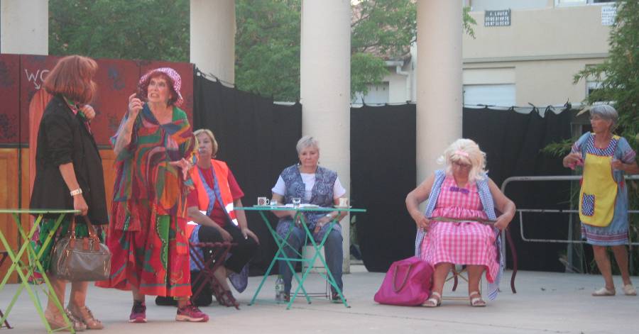 Marseillan - Tournée Générales par la Cie Thau Hu Bohu au Théâtre Henri Maurin