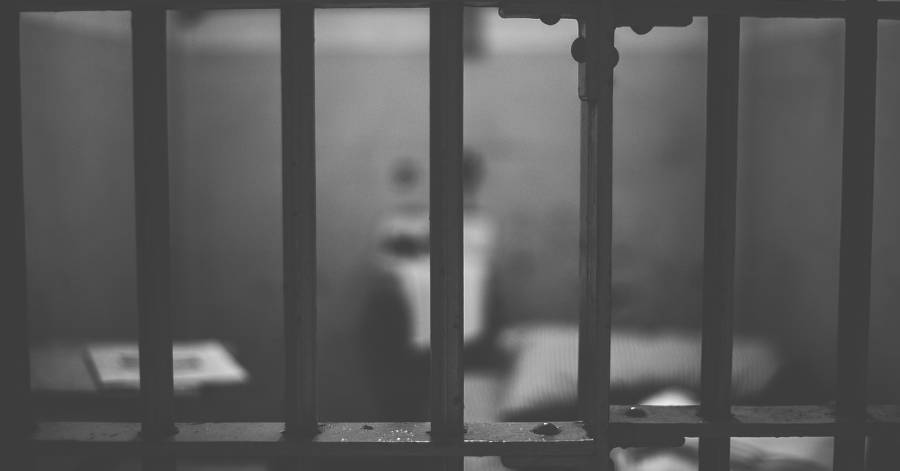 Pézenas - Détention provisoire pour avoir blessé au couteau trois vigiles à Pézenas