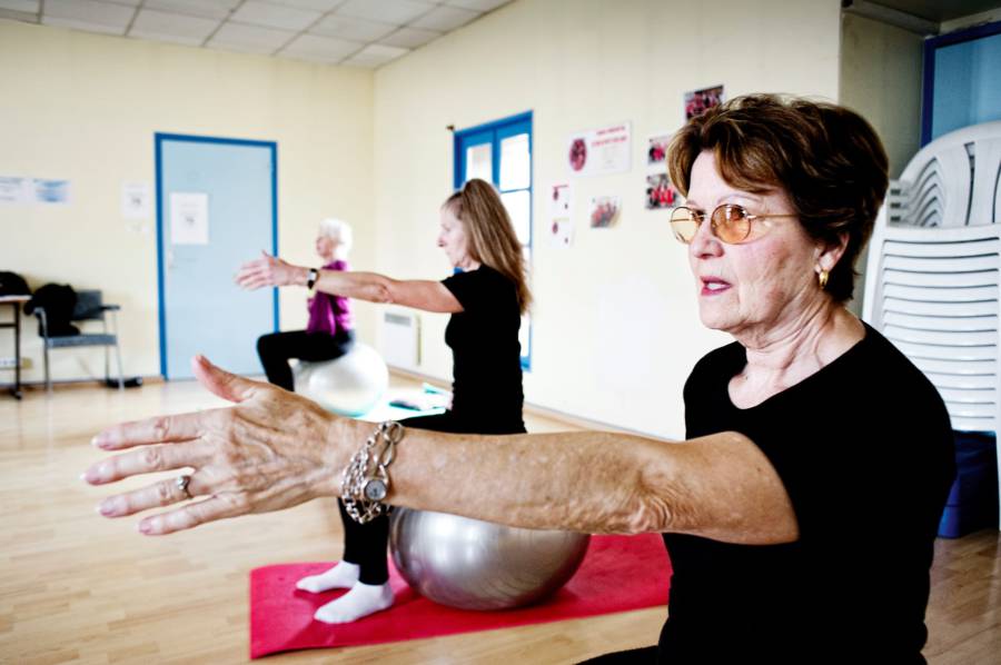 Bessan - Nouvelle activité physique douce pour les plus de 60 ans à la salle Jules Ferry