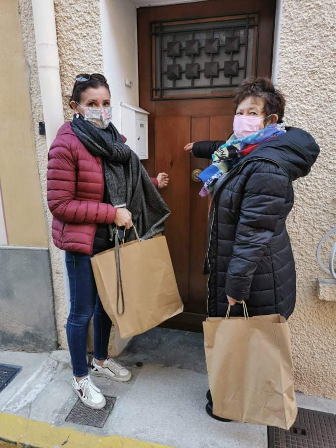 Bessan - De sympathiques cadeaux de bienvenue à domicile pour les nouveaux bessanais