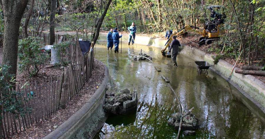 Pézenas - Nettoyage du bassin du parc à Pézenas !