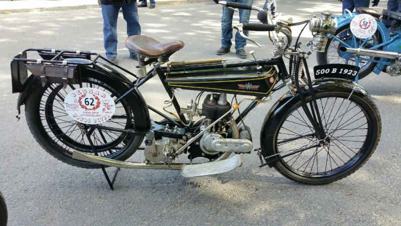 Bessan - Un quart de siècle pour le traditionnel rassemblement de motos anciennes