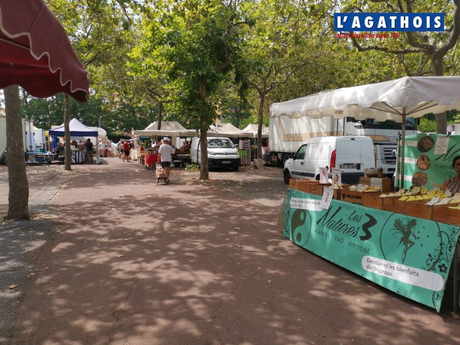 Cap d'Agde En direct du Marché alimentaire du Samedi parking du