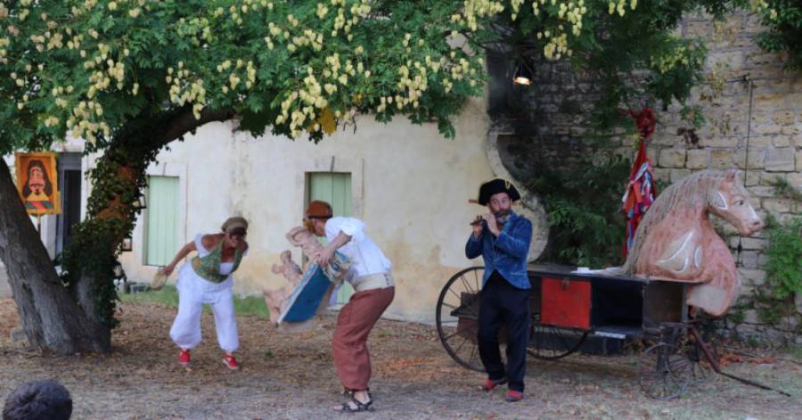 Pézenas - Visite guidée ludique et décalée en compagnie de Molière à Pézenas !