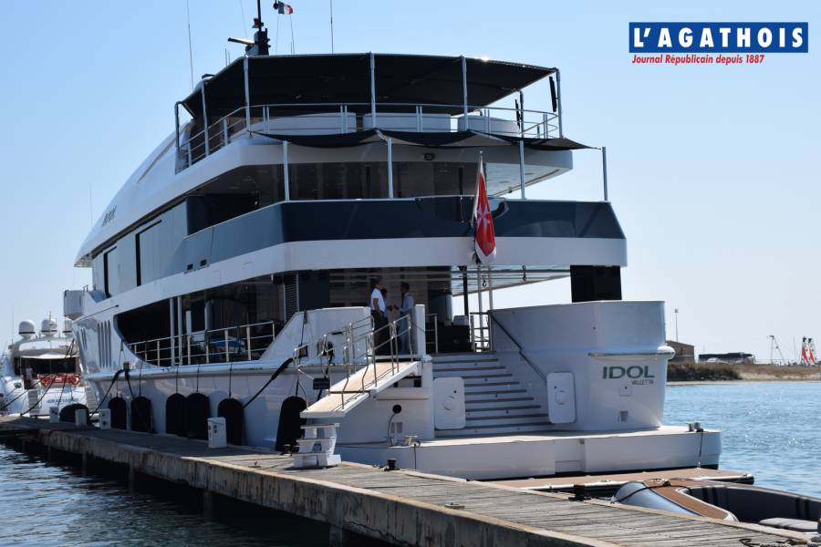 Cap d'Agde - L'IDOL luxueux yacht de 59 Mètres a accosté au Cap d'Agde !