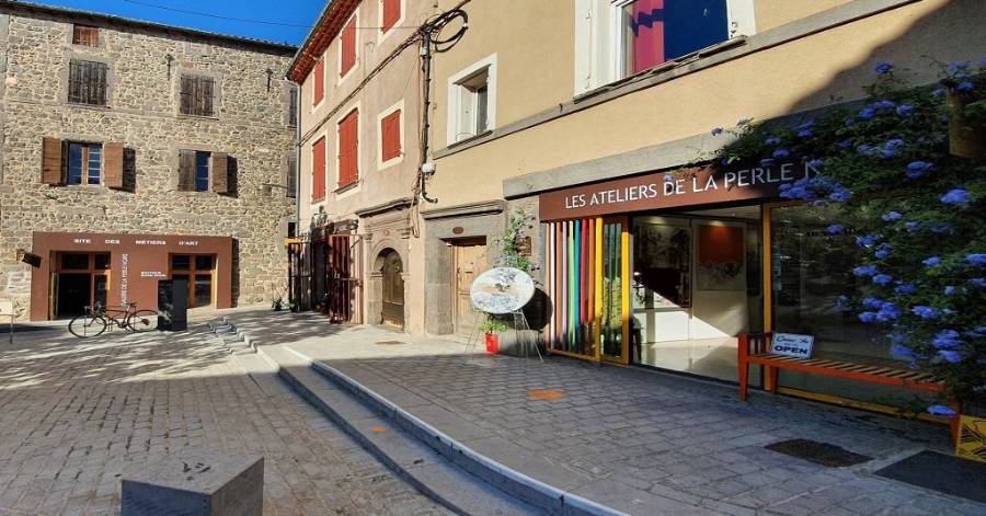 Agde - Des lectures thématiques à la Galerie de la Perle Noire ce 26 août