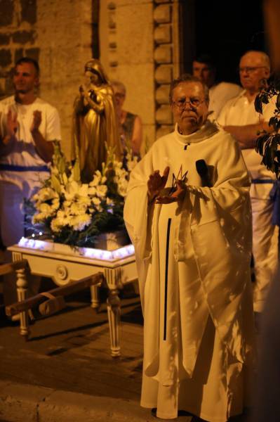 Bessan - Notre-Dame des Vignes honorée lors d'une procession fervente et populaire