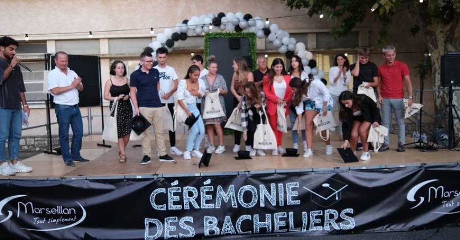 Marseillan - Les Bacheliers 2022 ont été récompensés par la Ville !
