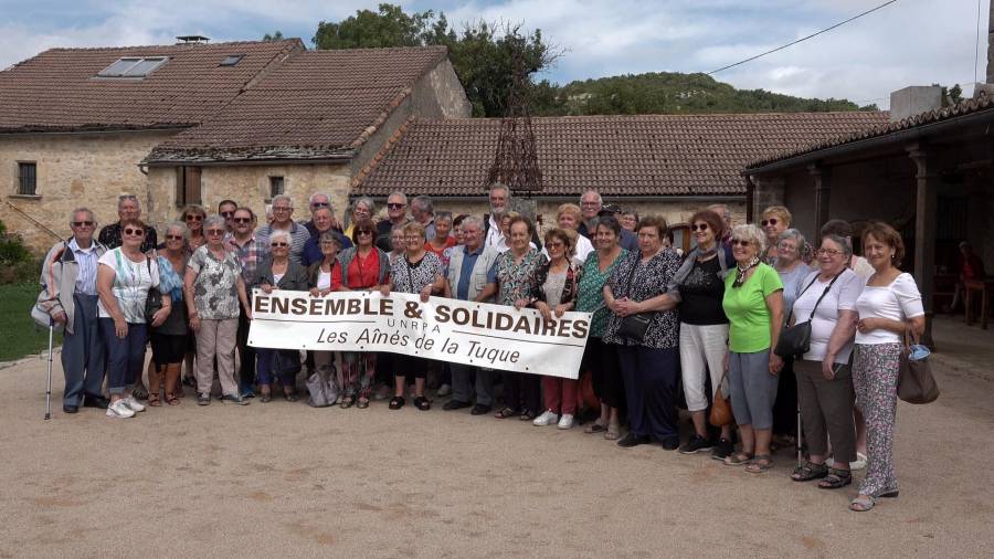 Bessan - Les Aînés de la Tuque découvrent les richesses de Nant et de l'Aveyron