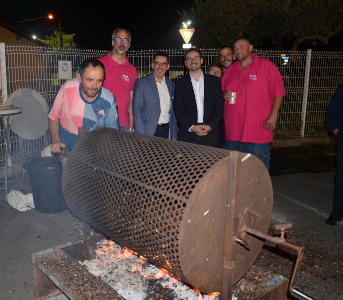 Bessan - Le vin et les châtaignes grillées ont animé la soirée de la cave coopérative