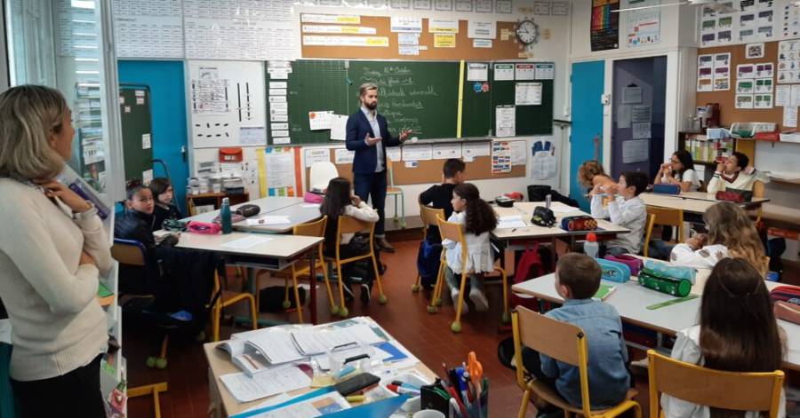 Pézenas - Intervention des élus dans les classes participantes au Conseil Municipal des Enfants