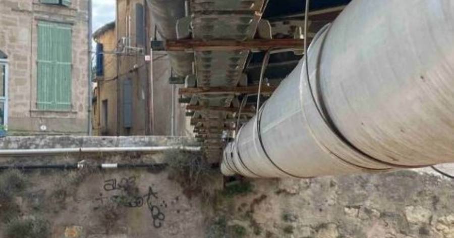 Pézenas - Le pont piétonnier de la Gare Routière est fermé !