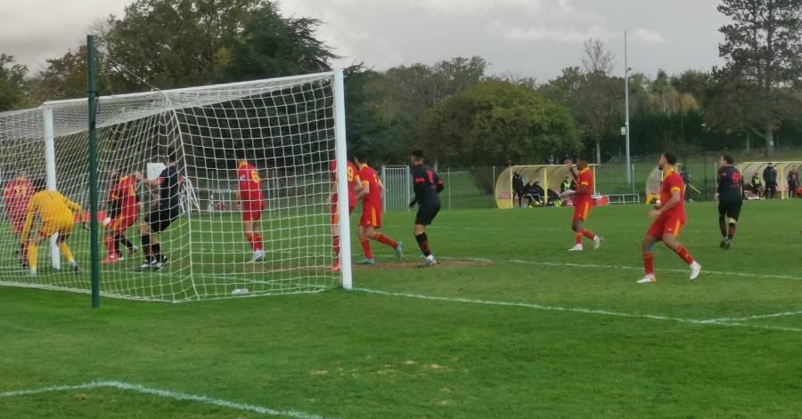 Agde - Le RCOA s'impose avec expérience à Rodez 2 à 3