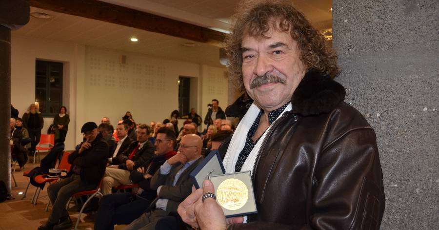 Agde - Michel DESNOS honoré de la médaille du mérite de l'Assemblée nationale !