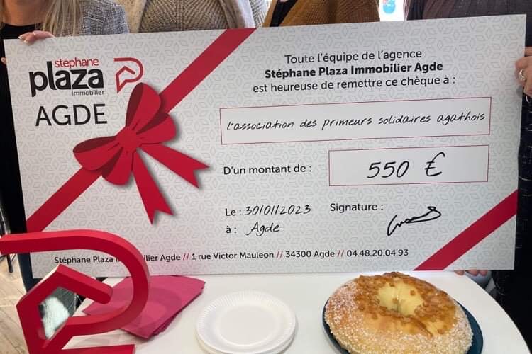 Agde - L'agence immobilière Plaza remet un chèque aux primeurs solidaires !