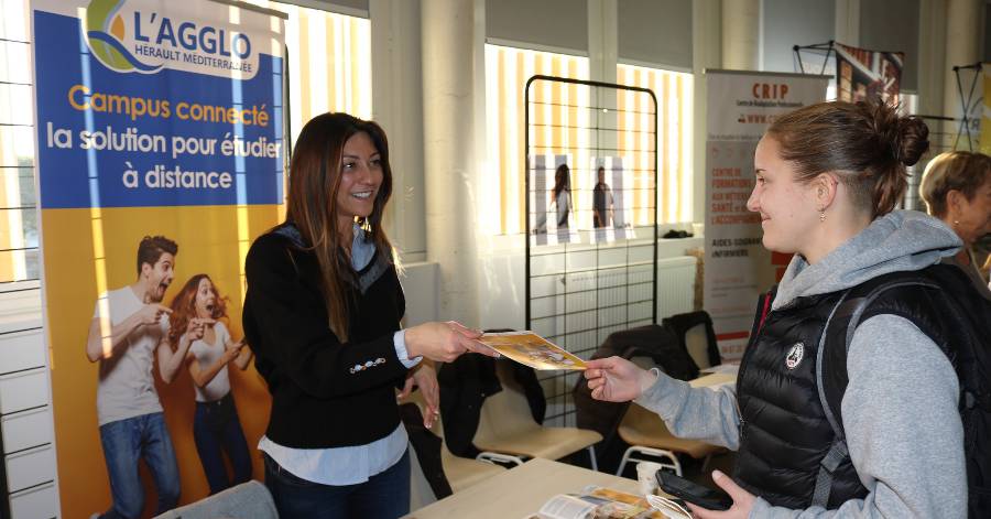 Agde - La campus connecté à la rencontre des lycéens d'Agde