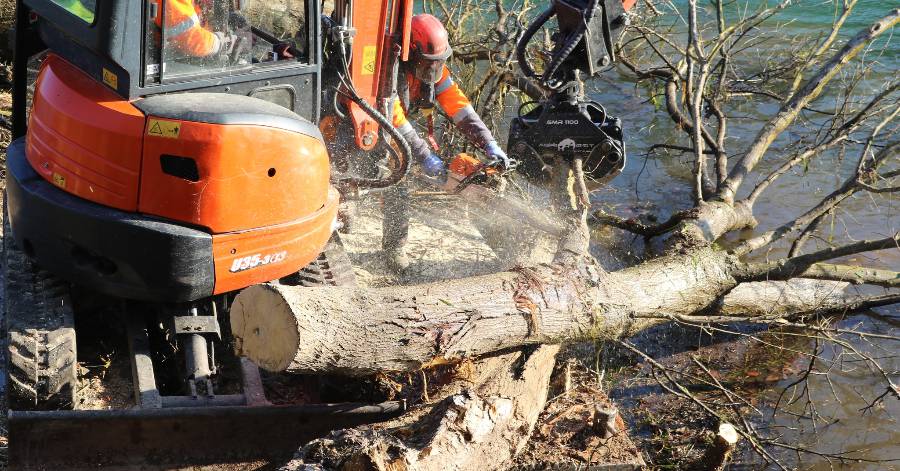Agglo Hérault Méditerranée - 600m3 de bois évacués du fleuve Hérault
