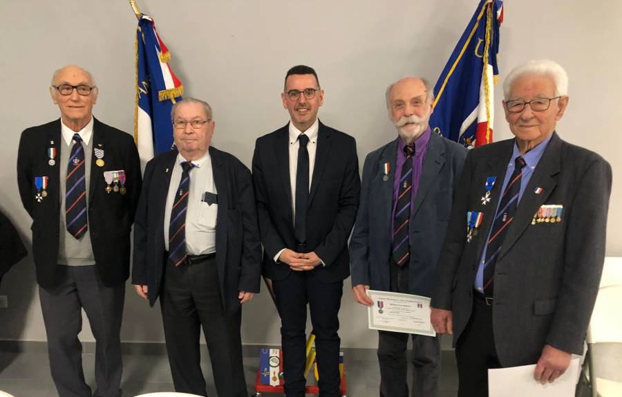 Bessan - Assemblée et médailles pour les anciens combattants de l'Unc de Bessan et Vias